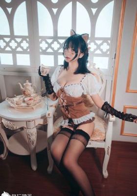 一个女人_1080免费播放